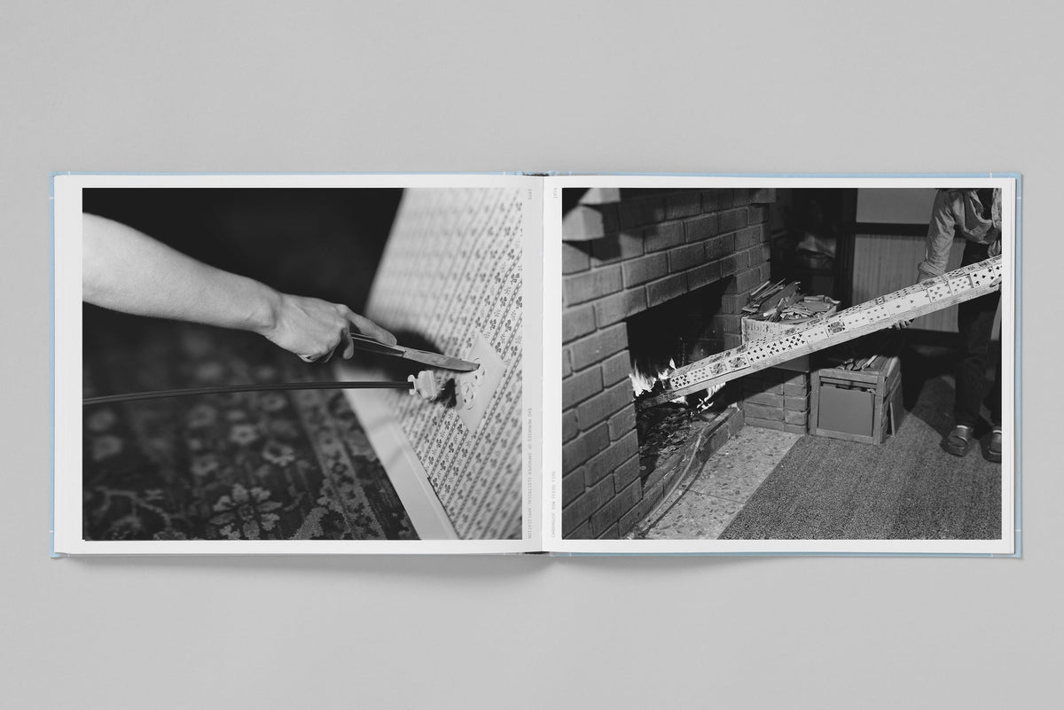 VERY PICTORIAL CONCEPTUAL ART - Robert Cumming