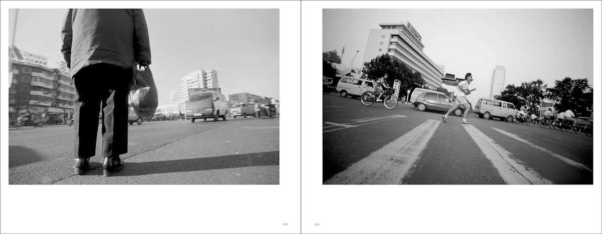 Mo Yi - Selected Photographs 1988-2003