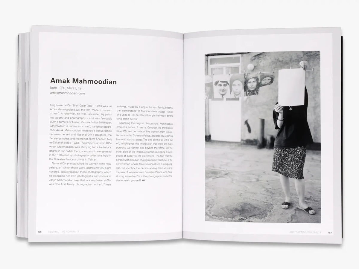 The Portrait Photographer's Manual - Cian Oba-Smith, Max Ferguson